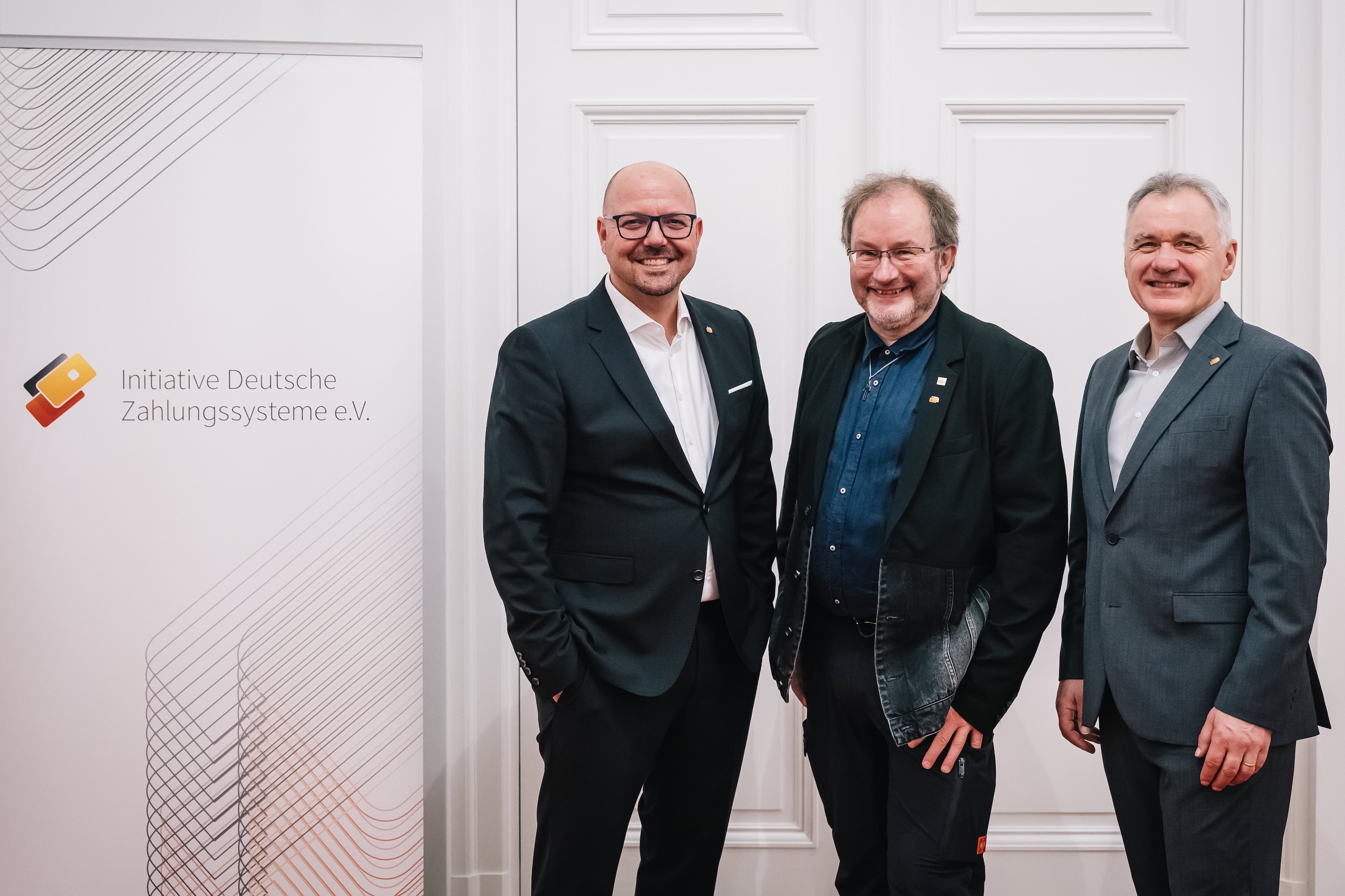 Der Vorstand der Initiative Deutsche Zahlungssysteme e.V. im Bild – Ingo Limburg, Peter Ehrl, Jürgen Göbel (v.l.n.r.)